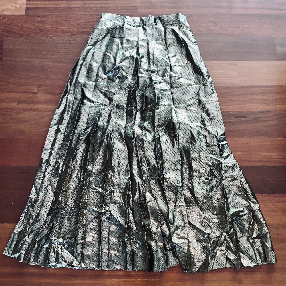 GLORIA SACHS Pleated Accents Midi Length Skirt